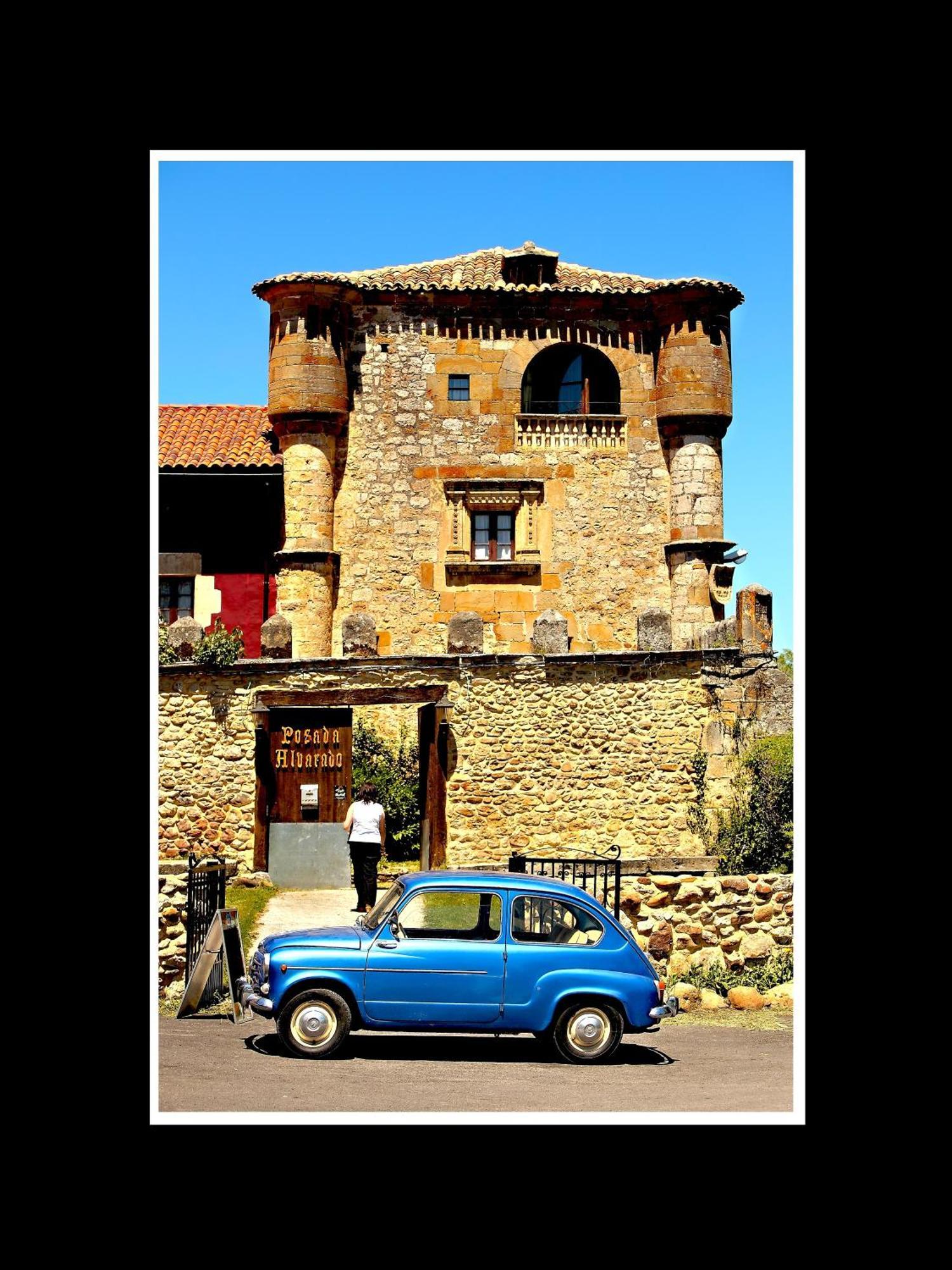 Palacio De Los Alvarado En Las Merindades El Ribero Exterior foto